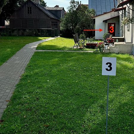 Kohtu Apartment Unique Kuressaare Exterior foto